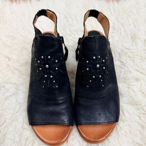 Miz Mooz black leather peep toe block heel shoes studded detail size 8.5/ EUR 39